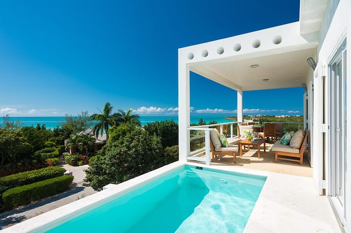 Villa Blanca, Amazing Ocean Views And Steps To Taylor Bay Beach! - Turks and Caicos Islands