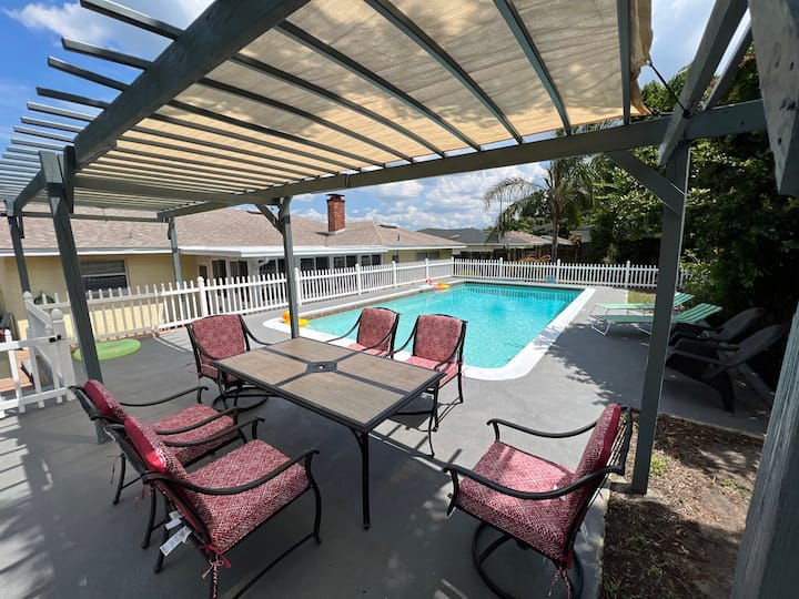 3/2 House W Heated Pool 5mins To Legoland - Winter Haven, FL