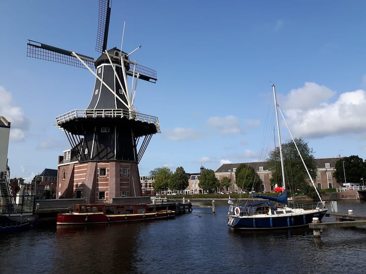 Discover Holland Through The Water - Haarlem