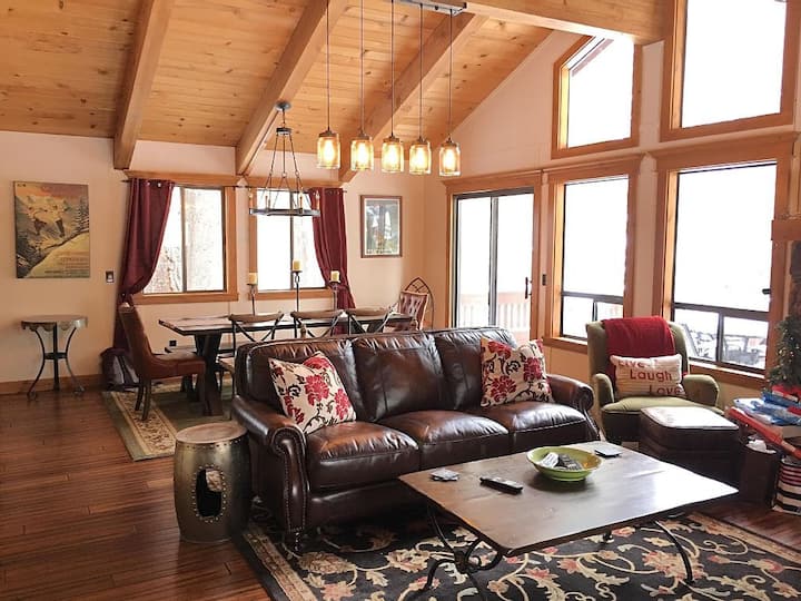 Charming Chalet-style Cabin At Northstar - Tahoe Vista, CA