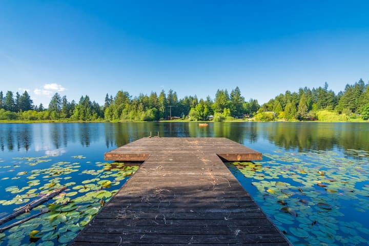 Water Front Private Ranch - Lake Tapps, WA