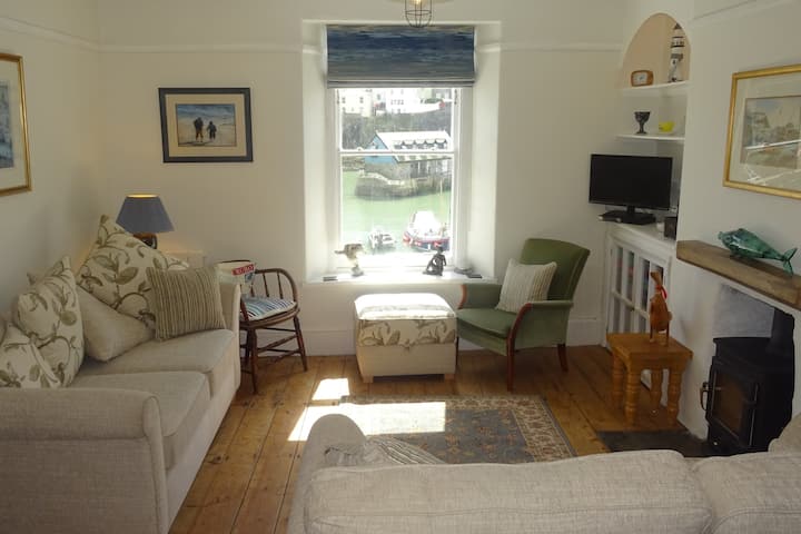 Blue Harbour Cottage - Waterside Style And Comfort - Mevagissey