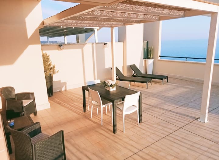 Sea View Apartment - Santa Marinella