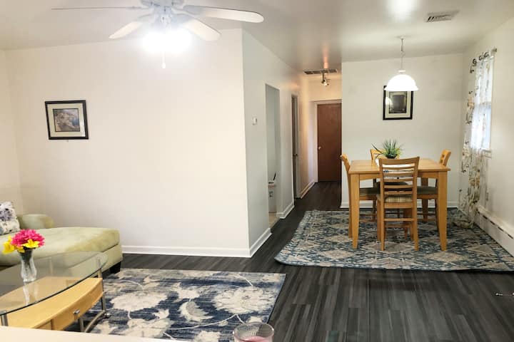 Upper Darby Cozy Apartment - Ardmore, PA