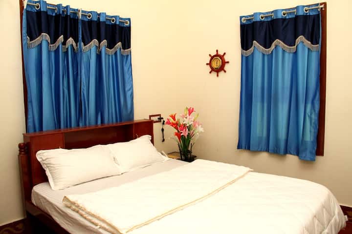 Mani Home Stay, Deluxe Room -2 -Trichy - Tiruchirappalli