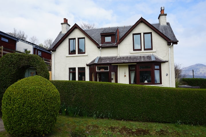Kincora, 2 Bed Holiday House, 50m From The Beach - Arran