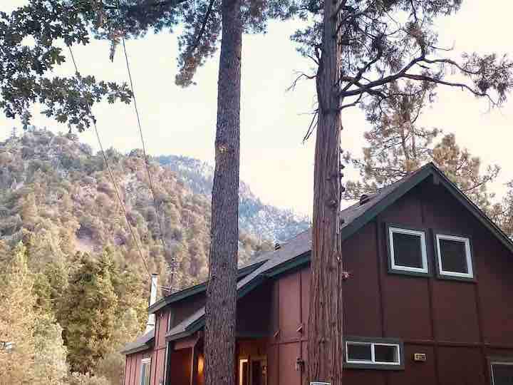 Falls Creek Lodge - Mountain Retreat @San Gorgonio - Oak Glen, CA