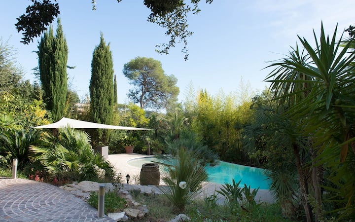 Beautiful Villa - Luxuriant Garden And Heated Pool In Saint-raphaël - Fréjus