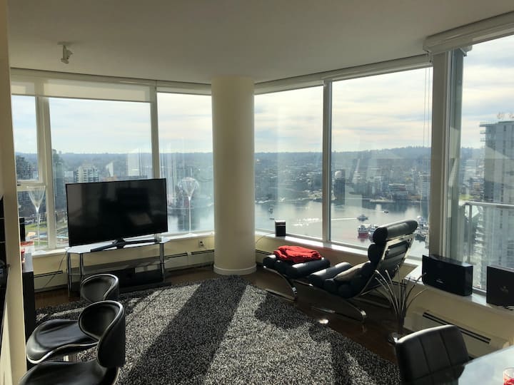 Bedroom And Private Bathroom (Shared Apartment) - Vancouver
