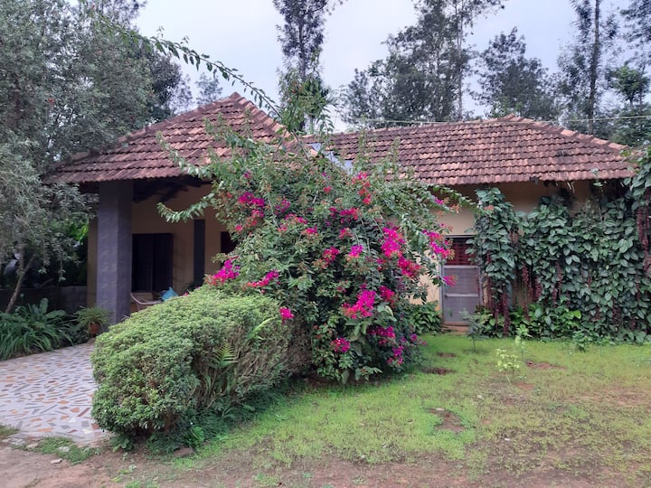 Welcoming Homestay With Complimentary Breakfast - Gadag-Betageri
