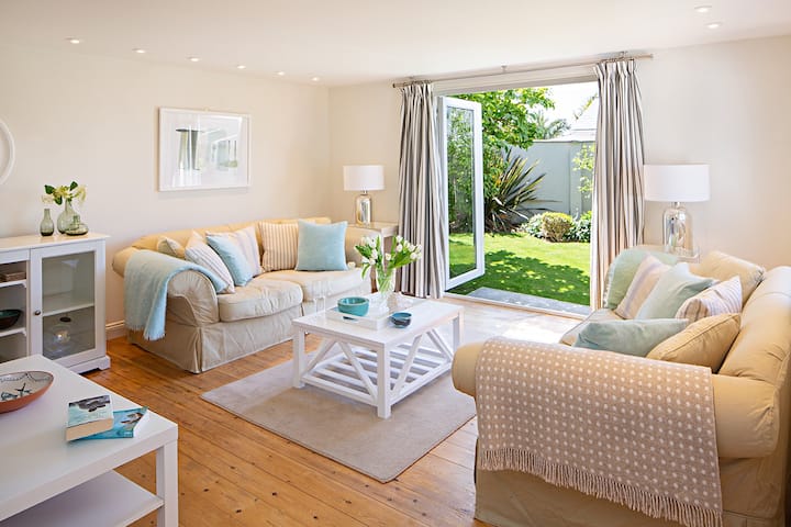 Chic Spacious Fresh Home & Garden Ideally Secluded Between Village And Beach. - Woolacombe Beach