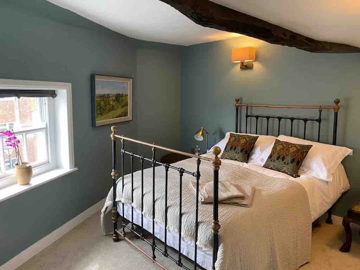 A Beautiful Home In The Very Heart Of Arundel - Arundel