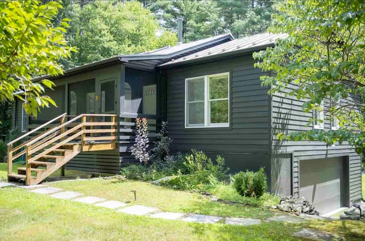 The Joyful Cabin - Modern Upstate Cabin Vibe - Woodstock, NY
