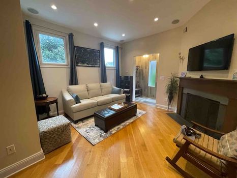 Urban, South Hackensack airbnb, hotels and vacation rentals