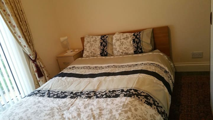 71 Shadowmoss Road- Double Bed. - Sale