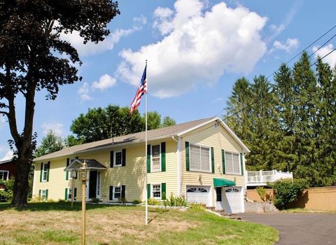 Greenwater Pond, MA airbnb, hotels and vacation rentals