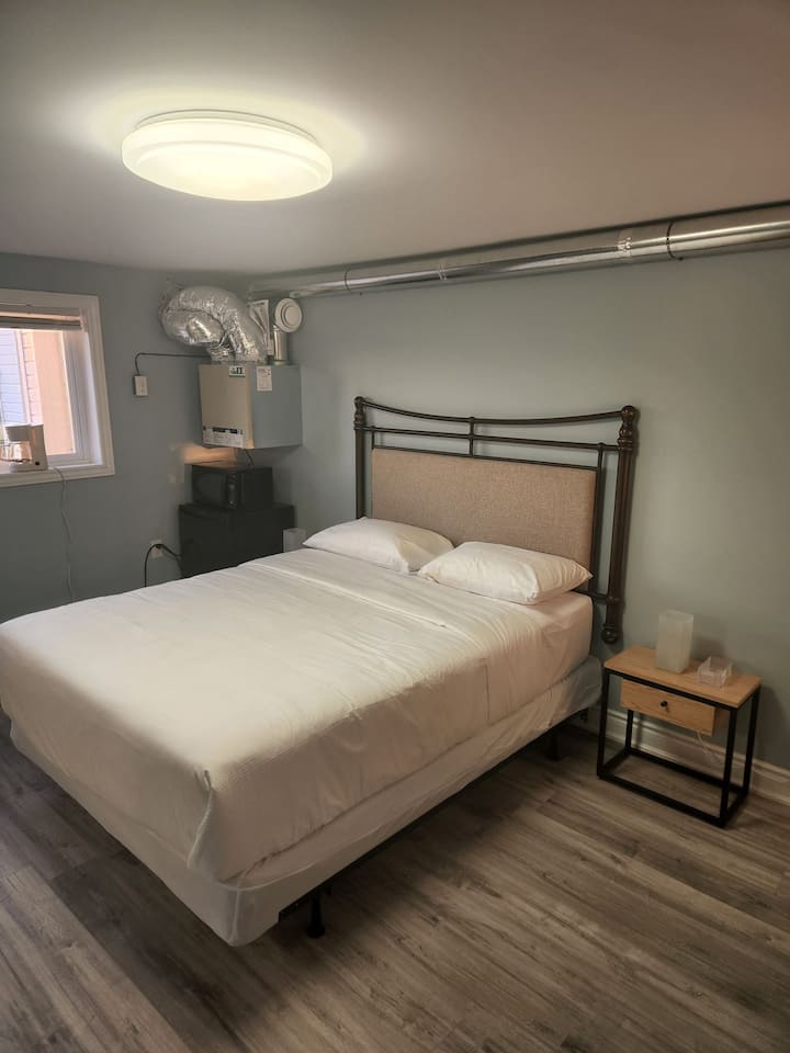 Lovely 1 Bedroom With Private Bathroom Room 1 - 奧蘭治維爾