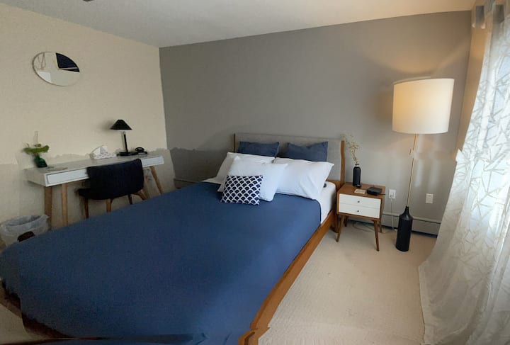 2 Comfy Private Bedrooms With Guest Washroom. - Yellowknife