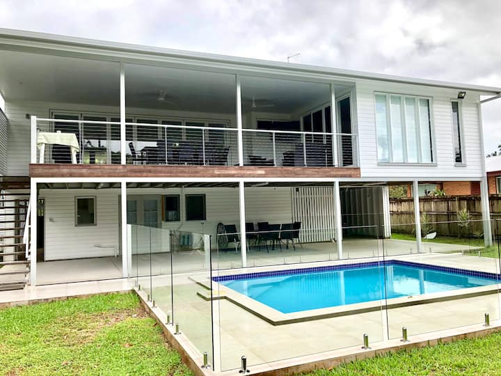 Perfect Pool House: Idyllic Tropical Retreat - Cairns Airport