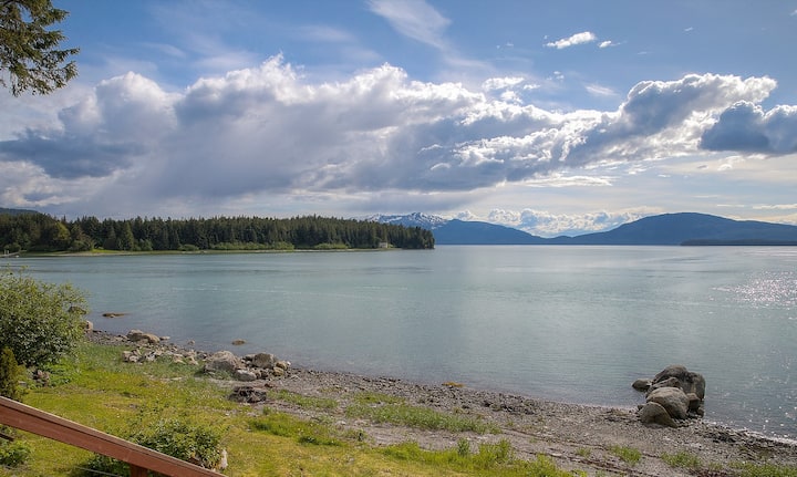 Tranquil Beach-front Retreat With Private Entrance - Juneau, AK