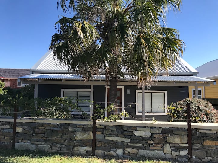 Cawley’s Cottage Bnb Helensburgh - Stanwell Park