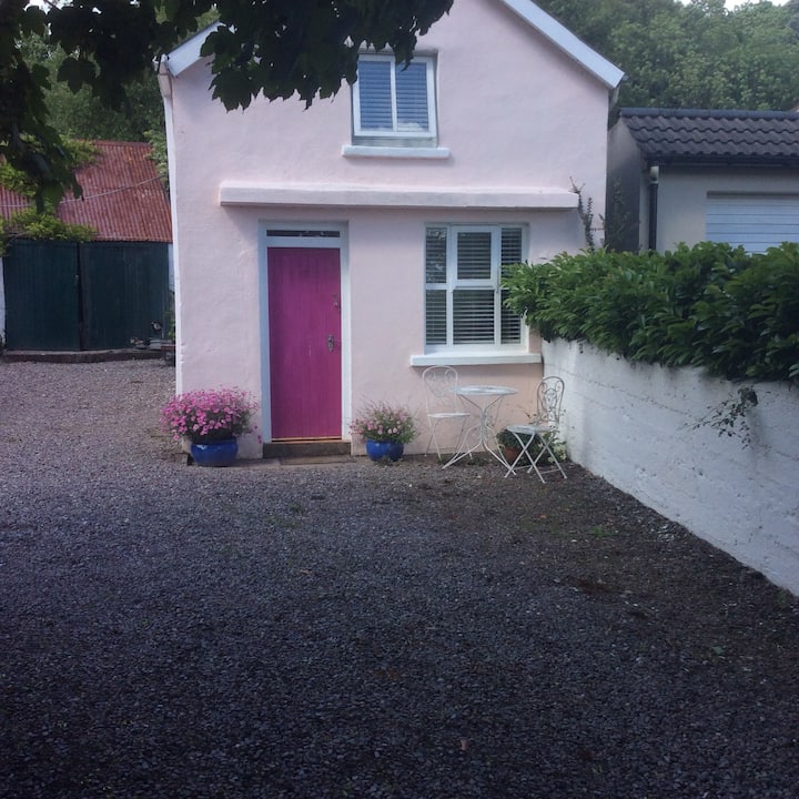 Newly Refurbished Cosy Welcoming Country Cottage - Macroom