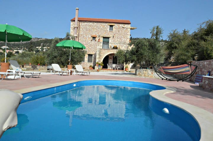 Villa Kiriakos...luxury Villa !! - Ceo