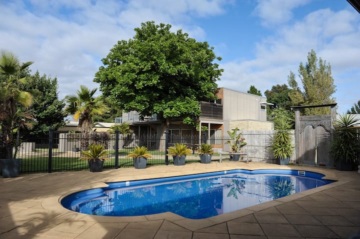 Barossa Valley Apt 3 Offers 2 Bedrooms 2 Bathroom - The Barossa Council