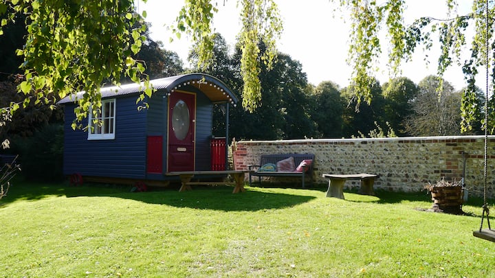 Artists Shepherds Hut, South Downs Lewes - Seaford