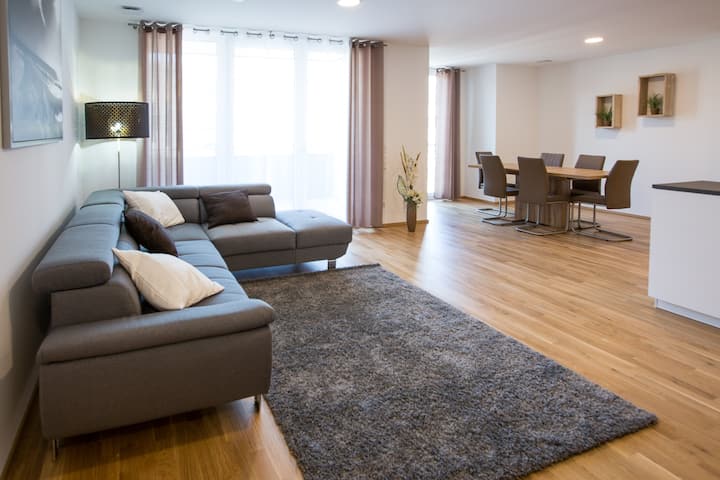 Modernes Und Exklusives 4-zimmer Apartment 120 M² - Stuttgart