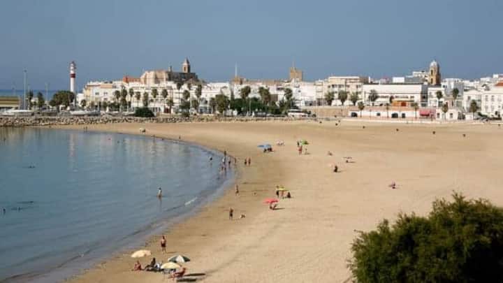 Piso En Primera Línea De Playa - Rota, Cádiz
