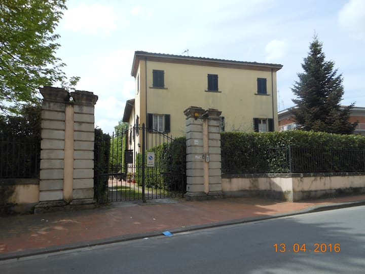 Alloggio In Villa Seicentesca - Montecarlo, Italy
