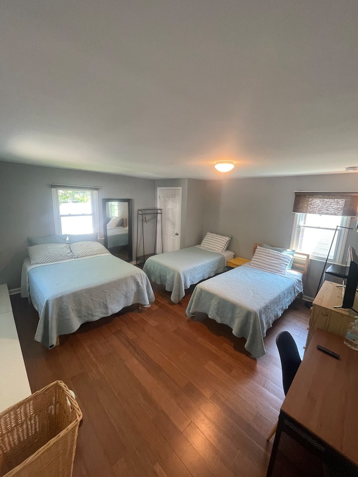 Guest Room In Asbury Park Home - Long Branch, NJ