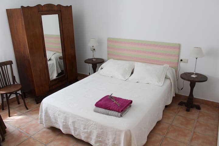 Historical Apartment St James Way (Not Available) - Navarrete