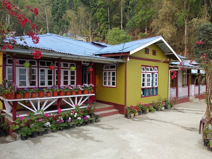 Megna Homestay (Home Far Away From Home) - Kalimpong