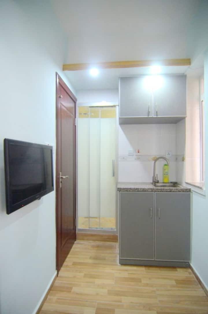 Studio In Very Convenient Location In Wanchai - North Point