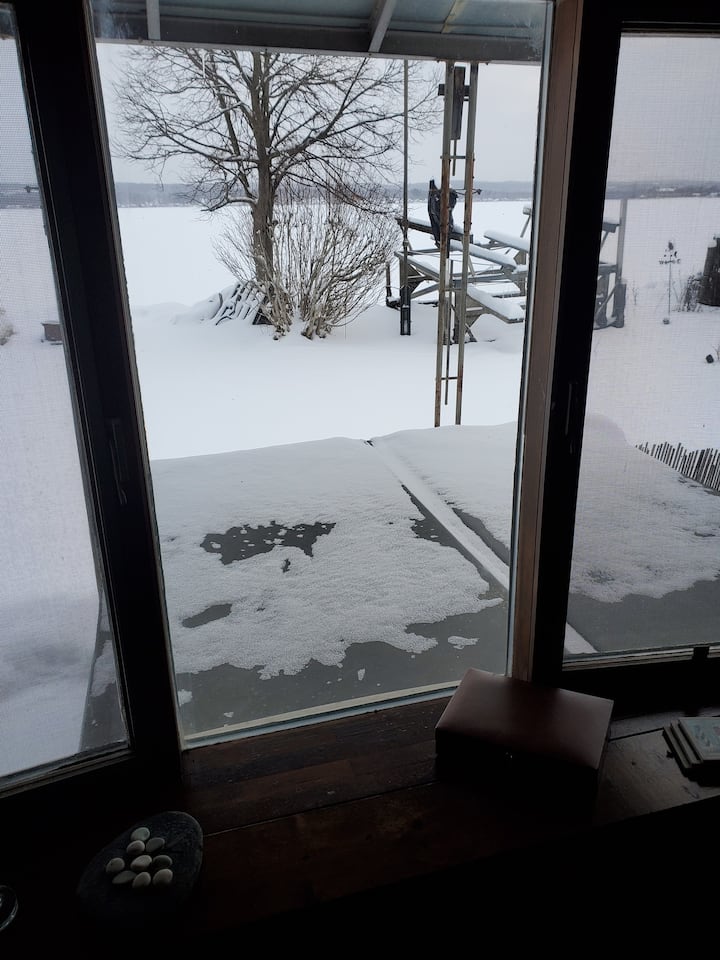 Lakewood: Hot Tub Cold Lake And Cozy House Today! - Jamestown