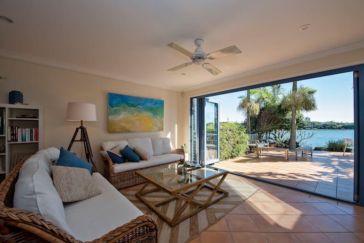 Family-friendly Fingal Beach House Stunning Views - Coolangatta