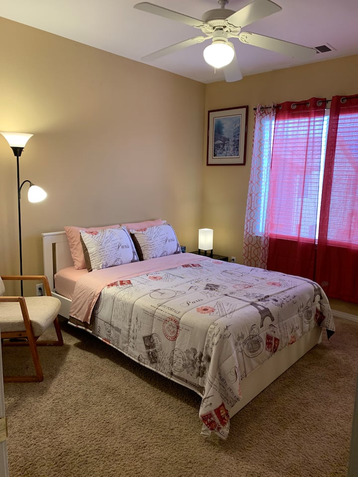 Clean&cozy Private Room-shared Bath-west Lancaster - Lancaster, CA