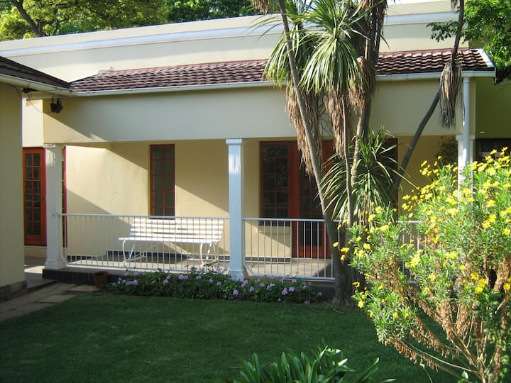 Self Contained 2 Bedroom Cottage - Brakpan
