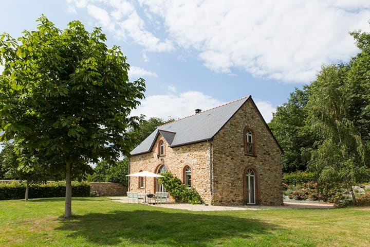Fantastic House With Pool In French Brittany - Combourg
