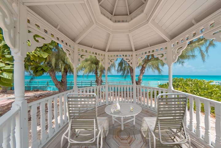 Duke Street Beach House - Turks and Caicos Islands