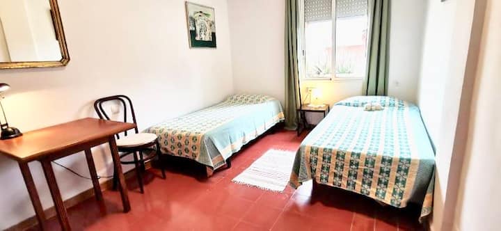Lovely Private Room, Co-housing Villa Pet Friendly - Comarruga