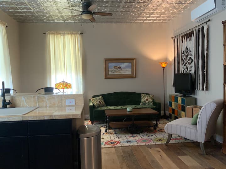 Stateline Stay 1: Super Clean, Renovated Apartment - Clayton, NM