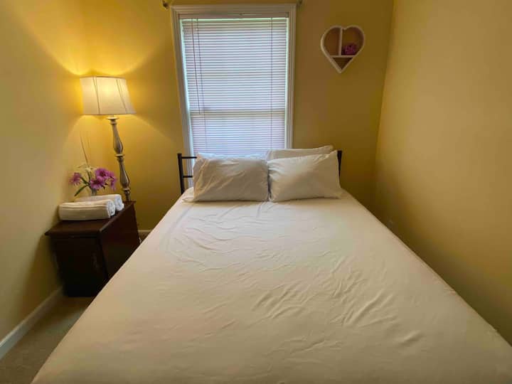 Quiet 1 Bed/1bath Bedroom In Jackson Tn - Jackson, TN