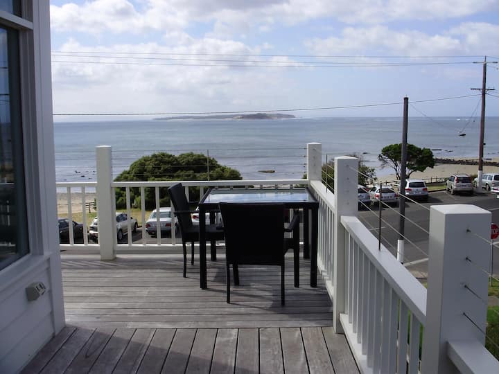 Beach House - A Perfect Sea View - 퀸클리프