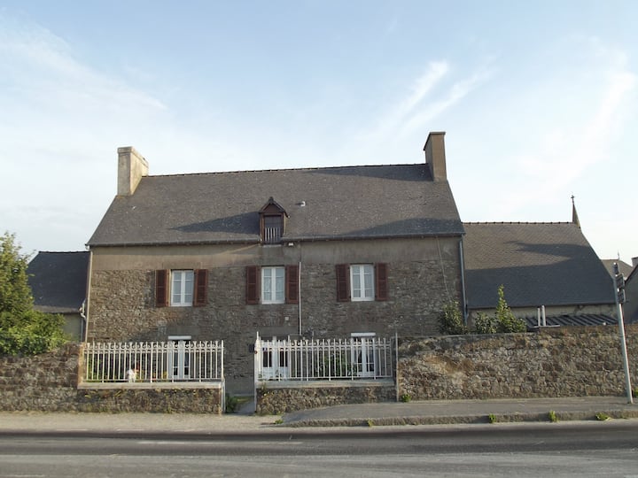 Maison De Famille Face à La Mer - Dol-de-Bretagne