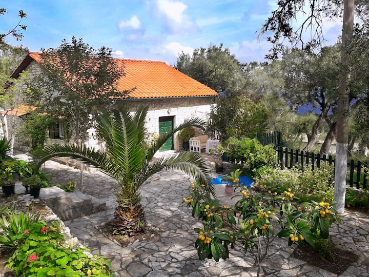 Galaxy Cottage In Ruhiger Lage - Paxos