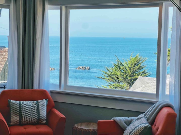 Amazing Ocean Views, Beach Front Condo (270e) - Pacific Grove, CA
