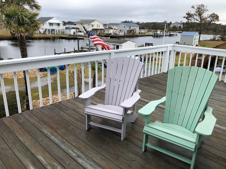 Dreamy Sound Side Cottage Minutes From The Beach - Emerald Isle, NC
